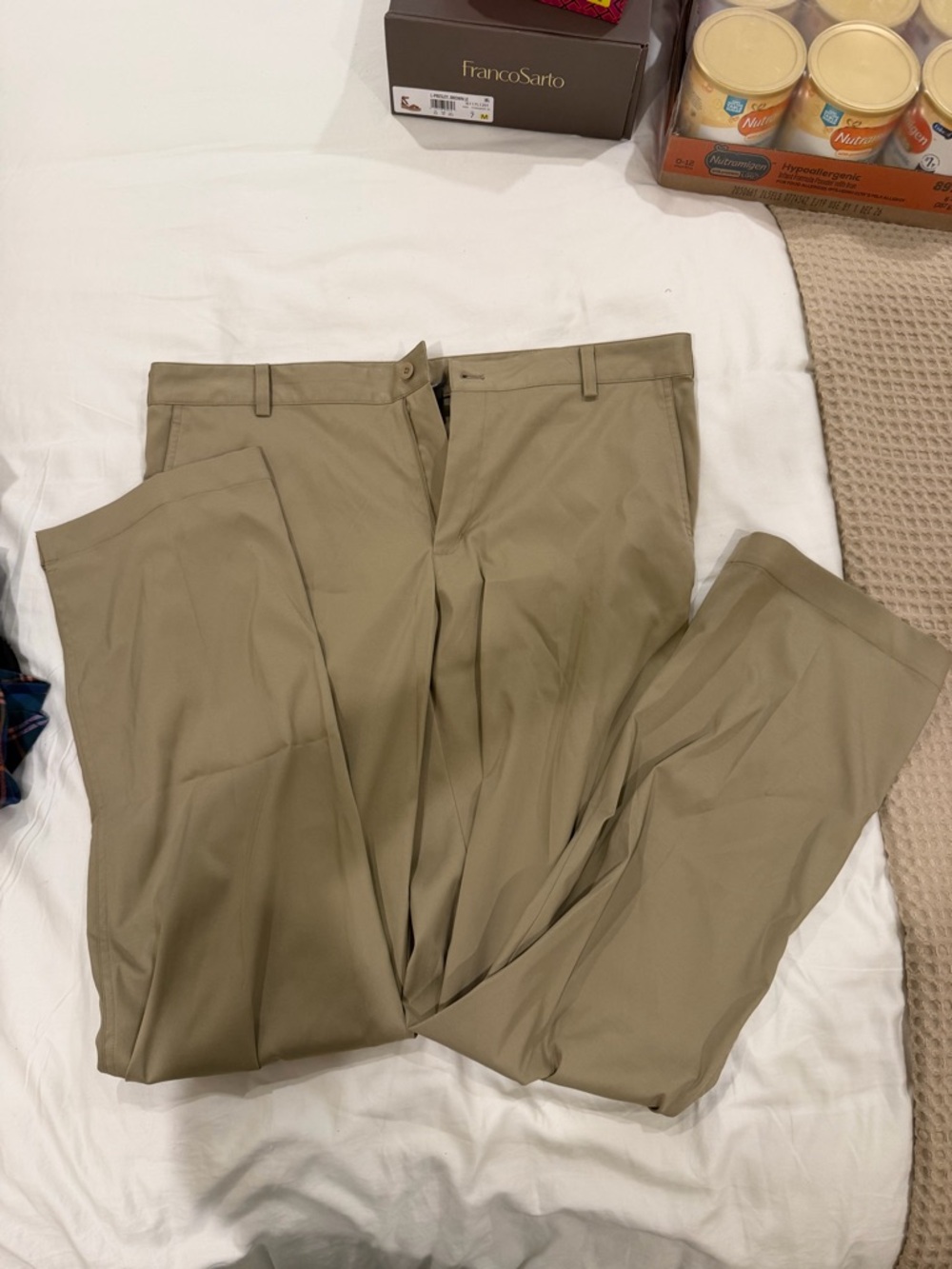 Nike Men's Chino Pants in Khaki